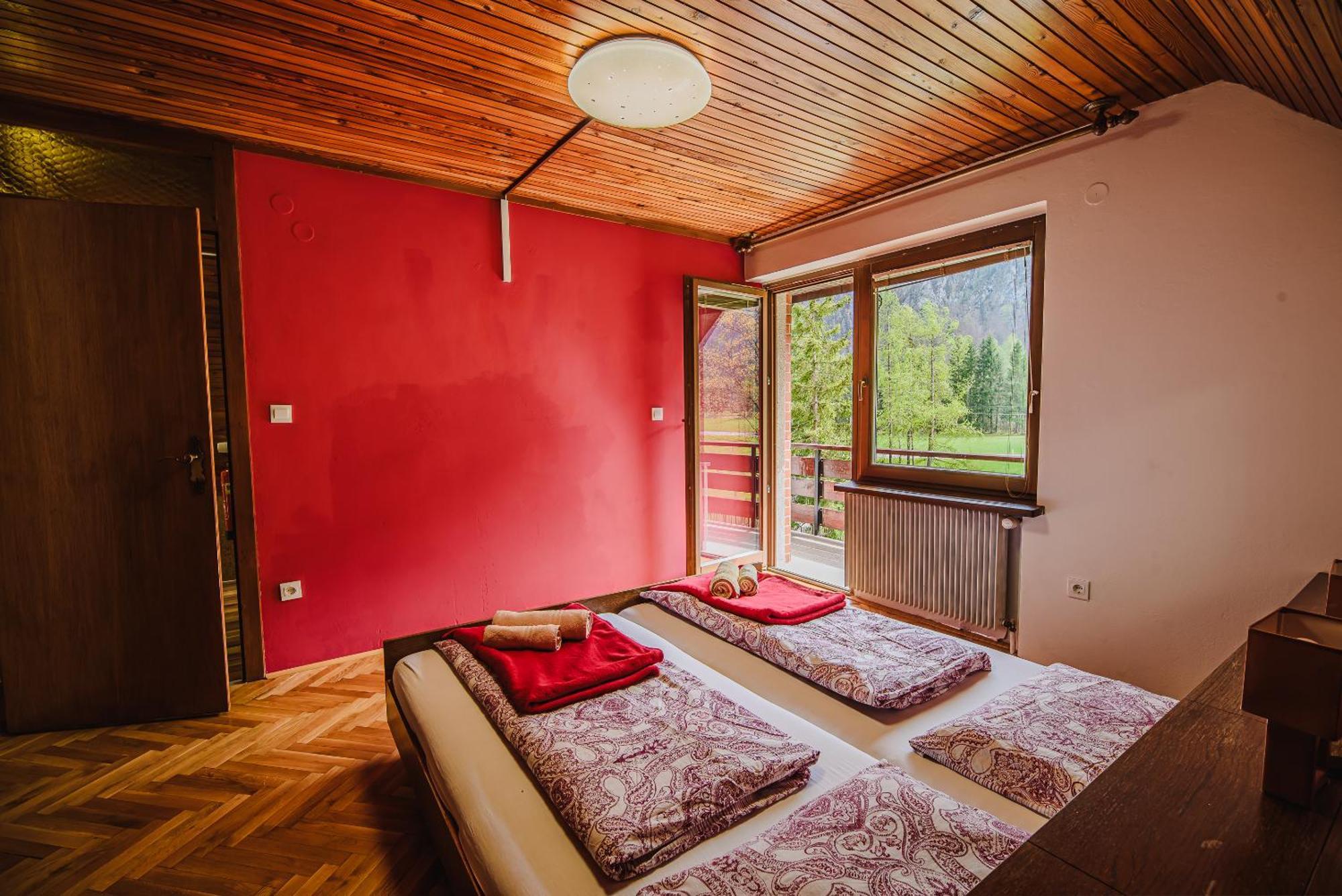 Holiday Home Vila Kopriva Gozd Martuljek Eksteriør billede