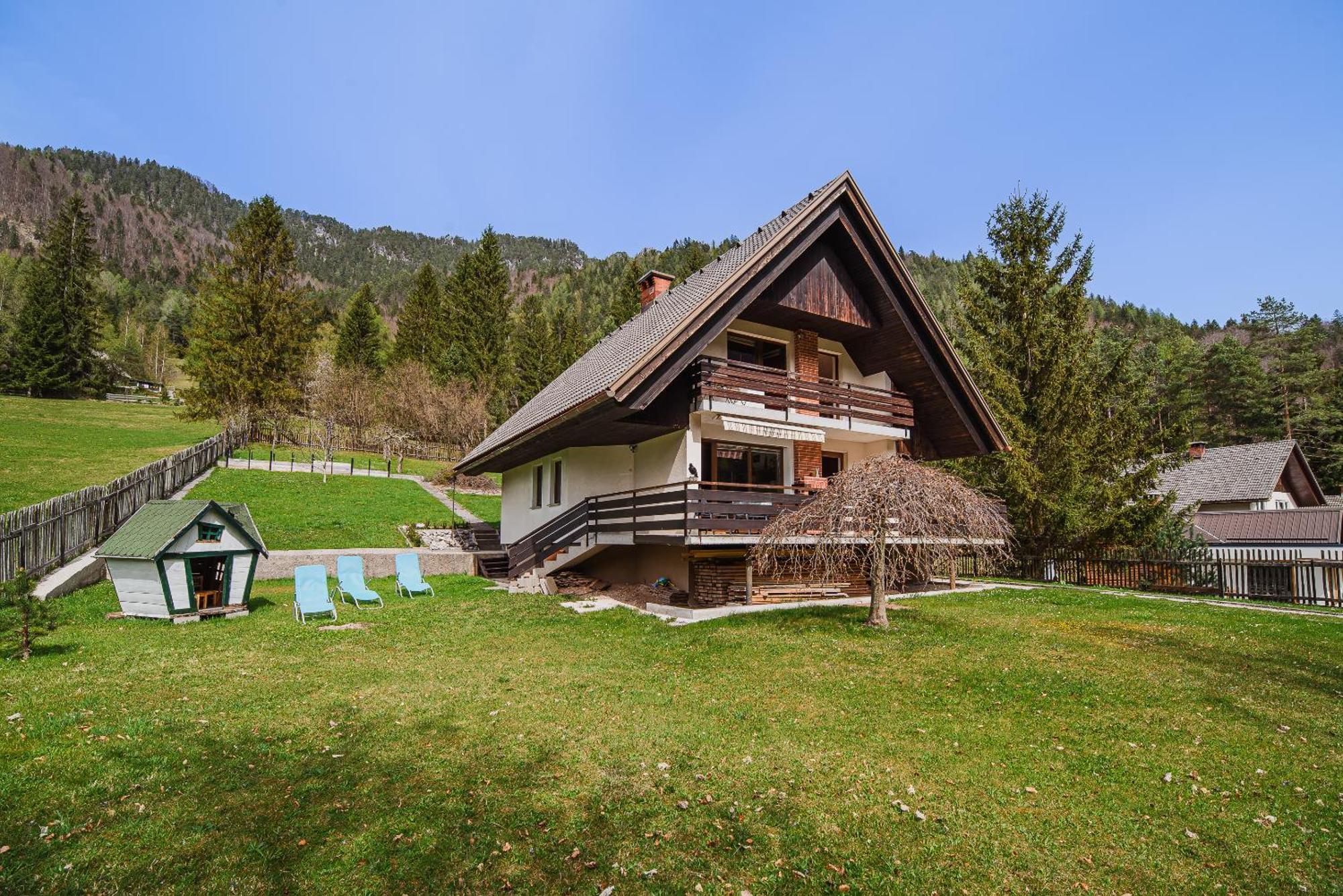 Holiday Home Vila Kopriva Gozd Martuljek Eksteriør billede