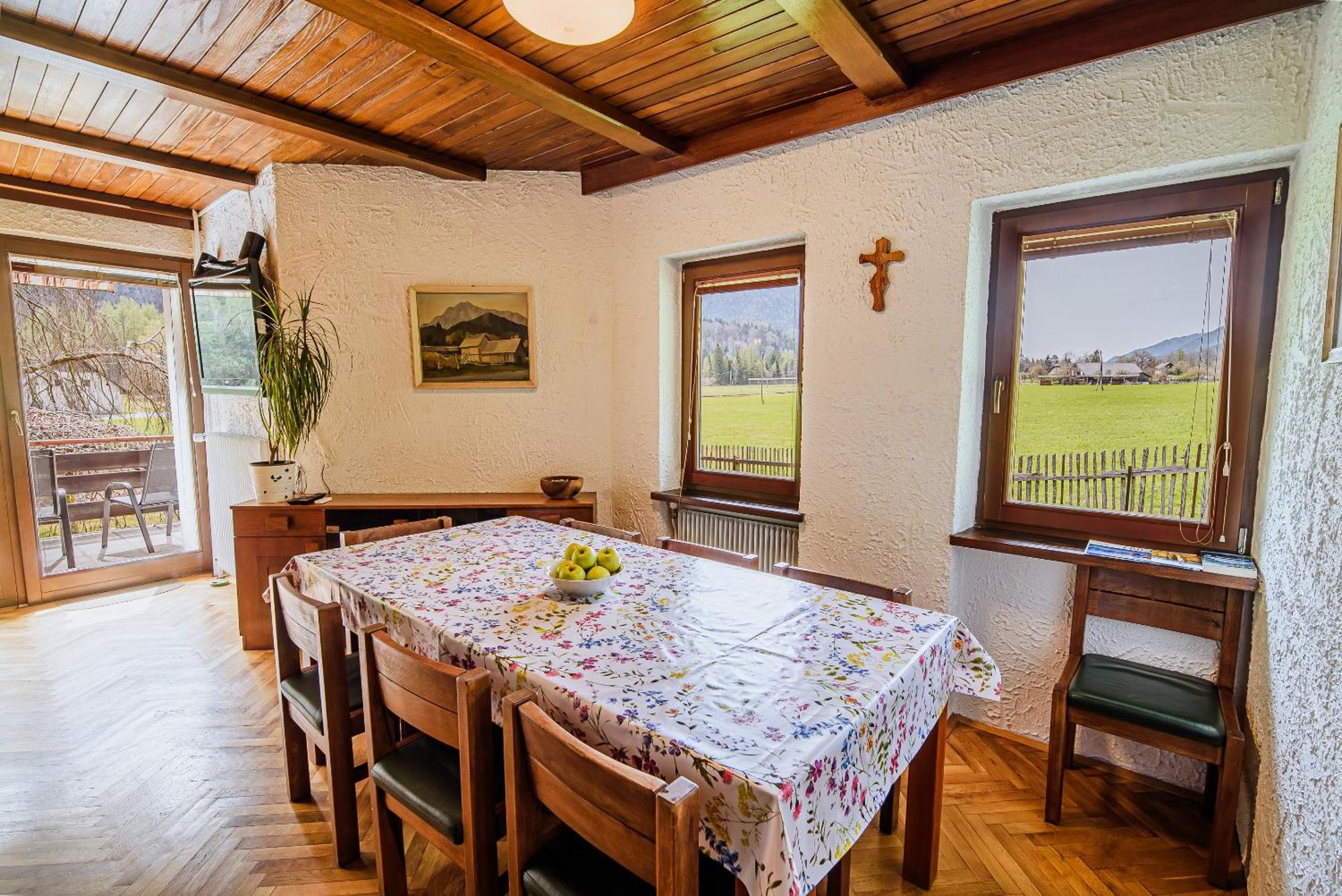 Holiday Home Vila Kopriva Gozd Martuljek Eksteriør billede