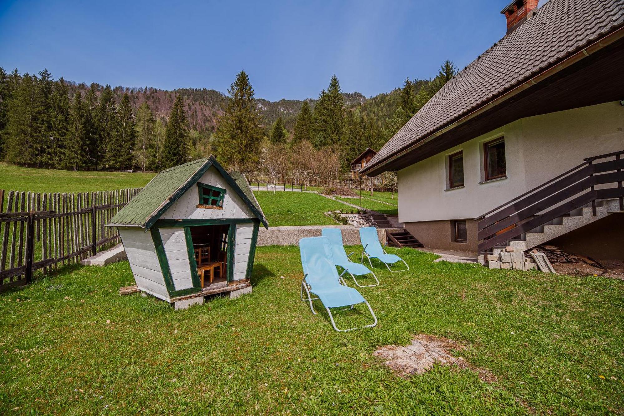 Holiday Home Vila Kopriva Gozd Martuljek Eksteriør billede